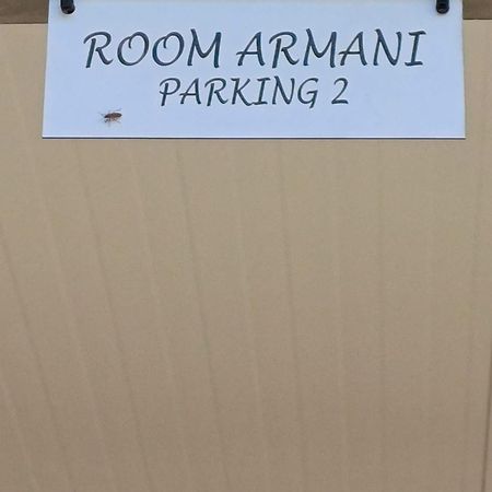 Room Armani Ровінь Екстер'єр фото