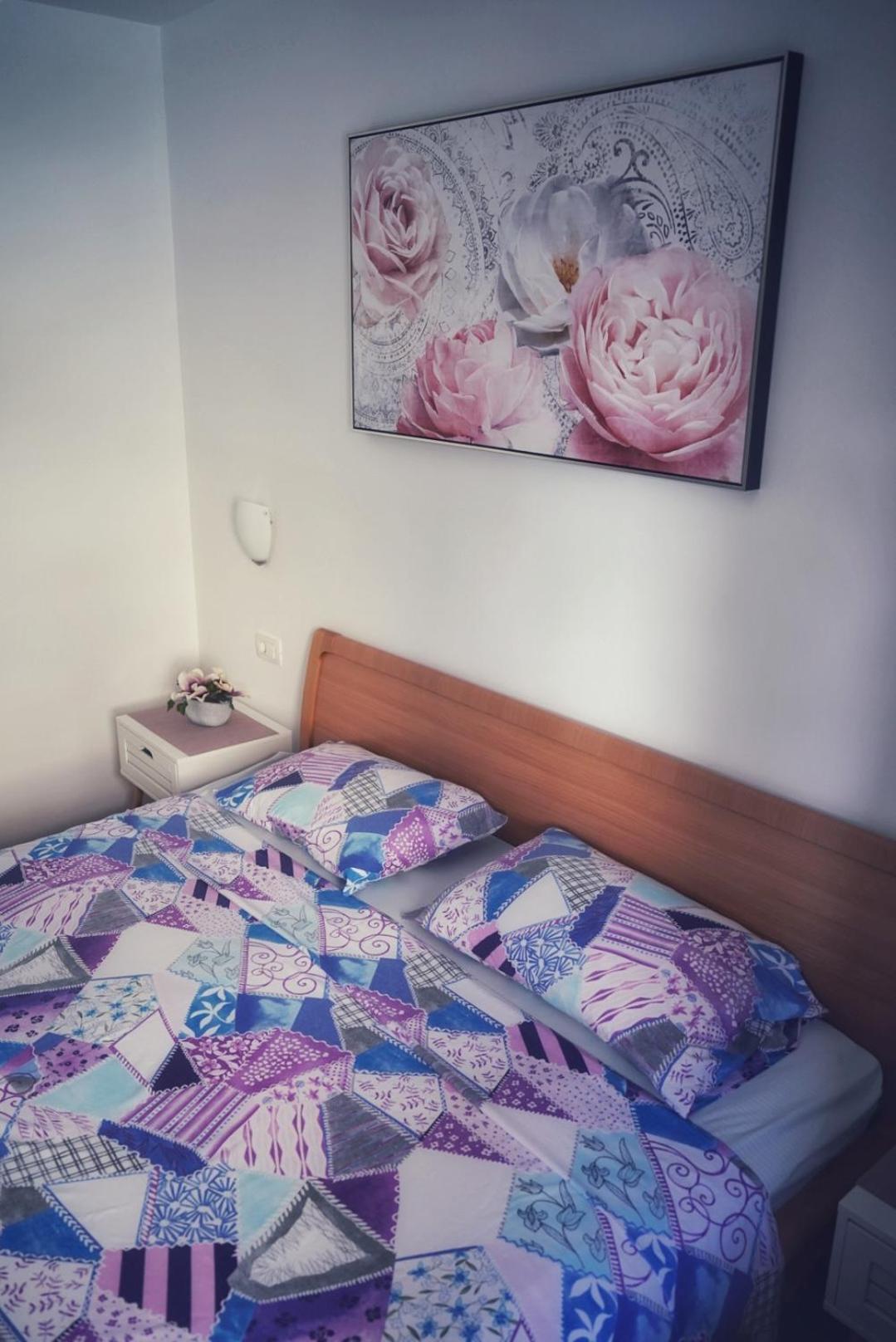 Room Armani Ровінь Екстер'єр фото